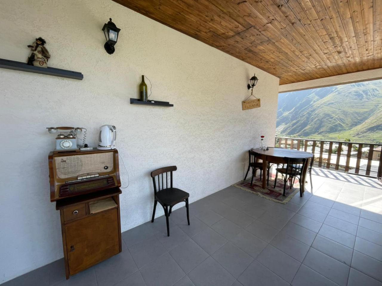 Elsada Hotel Kazbegi Szoba fotó
